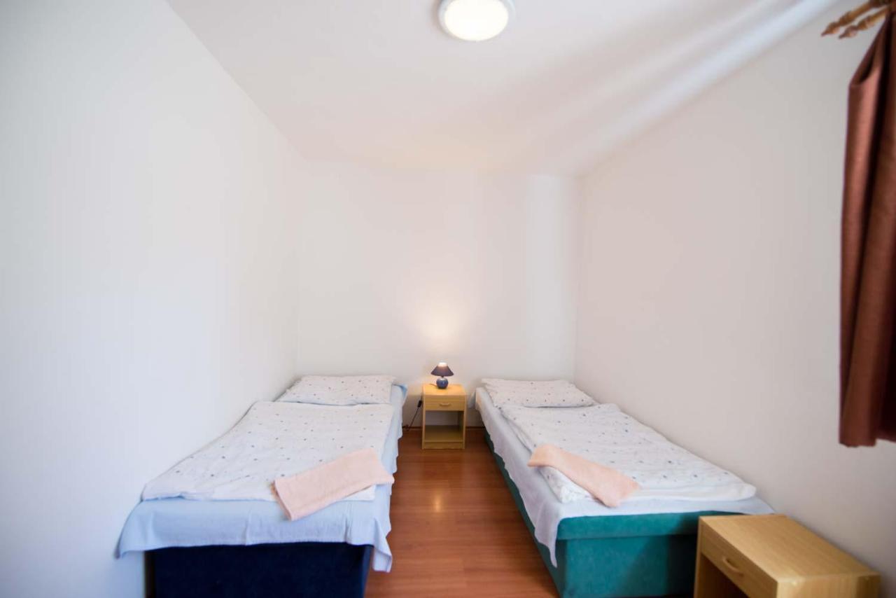 Krahule Konica Hotel Ngoại thất bức ảnh